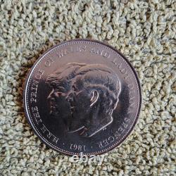 1981 Prince Charles And Lady Diana Royal Wedding Commemorative One Crown Coin