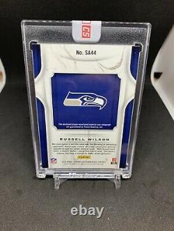 2019 Chronicle Crown Royale Silhouette Russell Wilson Jersey Auto /25