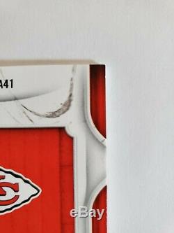 2019 Patrick Mahomes Chronicles Crown Royale Prime Silhouettes Patch Auto 23/25