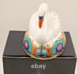 BEAUTIFUL BOXED ROYAL CROWN DERBY PAPERWEIGHT SWAN GOLD STOPPER 1st QUALITY BXD