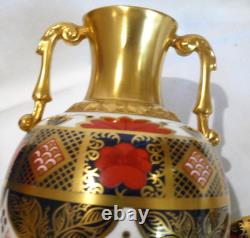 Beautiful Royal Cown Derby Old Imari 1128 Pair Of Lidded Sgb Sudbury Vases Urns