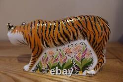 Boxed Royal Crown Derby Sumatran Tigress Gold Stopper 1st Quality