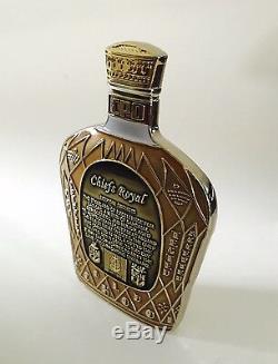 CROWN ROYAL LIQUOR BOTTLE SHAPED COLLECTOR MILITARY SPECIAL EDITION COIN With BAG