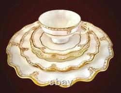 Elizabeth Gold by Royal Crown Derby BRAND NEW 5 piece Place Setting