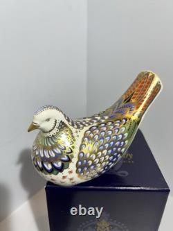Millennium Dove ROYAL CROWN DERBY PAPERWEIGHT GOLD STOPPER BOXED