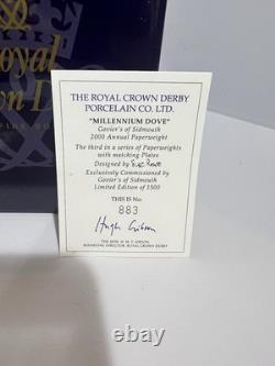 Millennium Dove ROYAL CROWN DERBY PAPERWEIGHT GOLD STOPPER BOXED