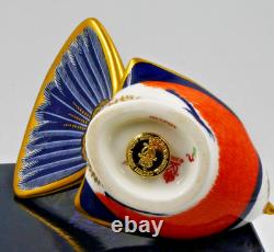 NEW BOXED ROYAL CROWN DERBY FANTAIL BIRD PAPERWEIGHT GOLD STOPPER 1st QUALITY