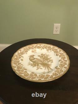 NEW ROYAL CROWN DERBY Gold Aves Holiday Accent Plate