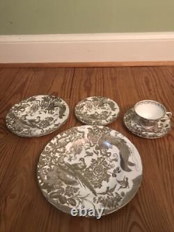 NEW ROYAL CROWN DERBY PLATINUM AVES 5 Piece Place Setting