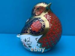 New Royal Crown Derby 1st Quality Imari Solid Gold Band Robin Paperweight