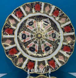 New Royal Crown Derby 1st Quality Old Imari 1128 8 Fluted Dessert Plate