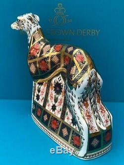 New Royal Crown Derby 2nd Quality Imari Solid Gold Band Lurcher Paperweight