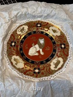 ROYAL CROWN DERBY Heraldic Lion, Plate and Pill Box (no certificates)