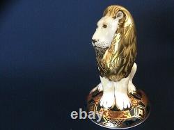 ROYAL CROWN DERBY LIMITED EDITION Heraldic lion