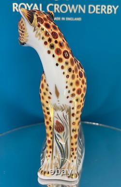 Royal Crown Derby 1st Quality Cheetah Paperweight