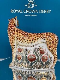 Royal Crown Derby 1st Quality Mother Cheetah Paperweight