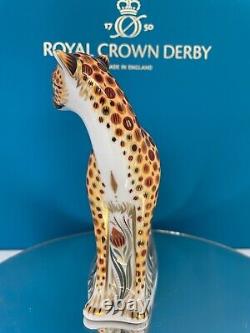 Royal Crown Derby 1st Quality Mother Cheetah Paperweight