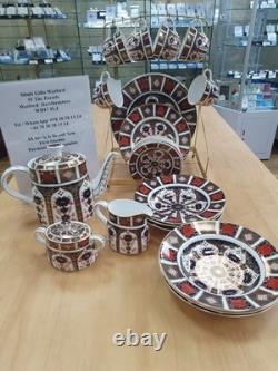 Royal Crown Derby 2nd Quality Old Imari 33 PIECE DINNER SET. BRAND NEW