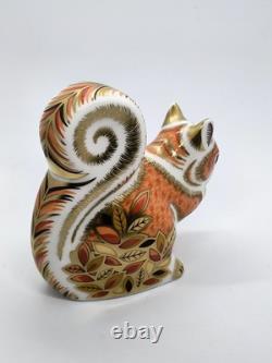 Royal Crown Derby AUTUMN SQUIRREL Paperweight 1st Quality Gold Stopper Boxed