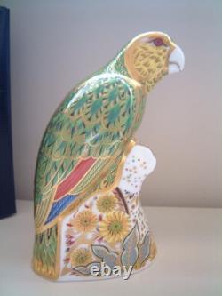 Royal Crown Derby Amazon Green Parrot Paperweight Gold Stopper
