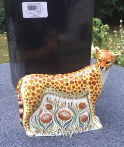 Royal Crown Derby Bone China Paperweight Mother Cheetah Gold Stopper Boxed