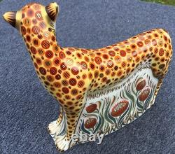 Royal Crown Derby Bone China Paperweight Mother Cheetah Gold Stopper Boxed