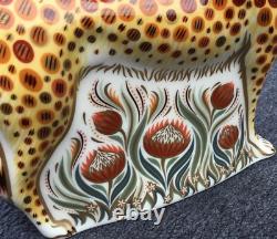 Royal Crown Derby Bone China Paperweight Mother Cheetah Gold Stopper Boxed