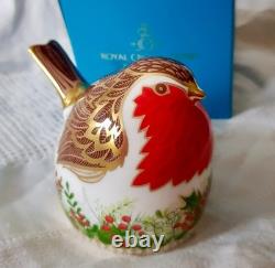 Royal Crown Derby China Festive Robin. Bone china, 22 carat gold detail