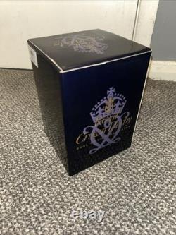 Royal Crown Derby Citron Cockatoo Paperweight B11 with Gold Stopper