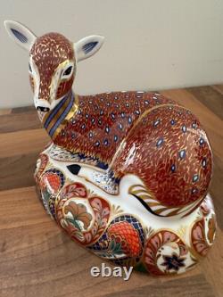 Royal Crown Derby Collectors Guild DEER Paperweight 1st Quality Gold Stopper