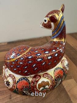 Royal Crown Derby Collectors Guild DEER Paperweight 1st Quality Gold Stopper