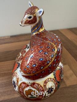 Royal Crown Derby Collectors Guild DEER Paperweight 1st Quality Gold Stopper