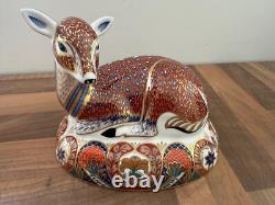 Royal Crown Derby Collectors Guild DEER Paperweight 1st Quality Gold Stopper