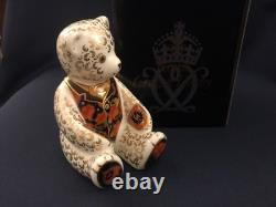 Royal Crown Derby Debonair Bear Collectors Guild Gold Stopper