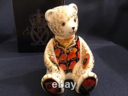 Royal Crown Derby Debonair Bear Collectors Guild Gold Stopper Royal Crown Derby Debonair Bear Collectors Guild Gold Stopper