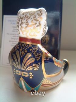 Royal Crown Derby Drummer Teddy Paperweight Gold Stopper