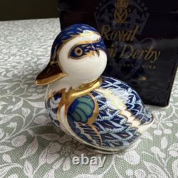 Royal Crown Derby Gold Sitting Duckling Paperweight with Gold Stopper