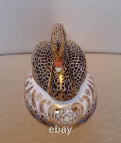 Royal Crown Derby Golden Jubilee Black Swan. Ltd Edition. Gold Stopper. Box