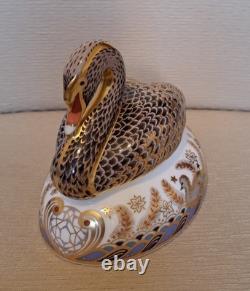 Royal Crown Derby Golden Jubilee Black Swan. Ltd Edition. Gold Stopper. Box