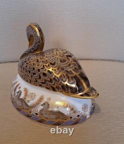 Royal Crown Derby Golden Jubilee Black Swan. Ltd Edition. Gold Stopper. Box
