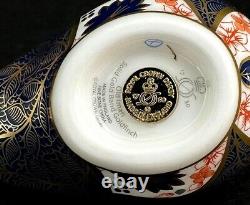 Royal Crown Derby'Goldfinch' Old Imari Solid Gold Band Boxed Paperweight New 2