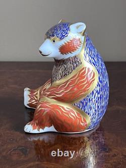 Royal Crown Derby Honey Bear Paperweight Gold Stopper