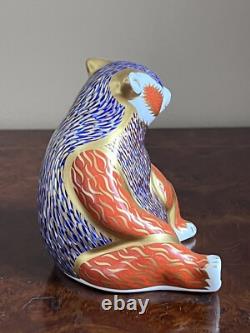 Royal Crown Derby Honey Bear Paperweight Gold Stopper