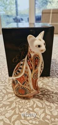 Royal Crown Derby Imari Paperweight with Stopper