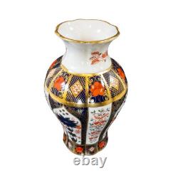 Royal Crown Derby Imari SGB 8 Passiflora Vase 2nd Quality (Ex-Display)