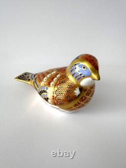 Royal Crown Derby LINNET Bird Paperweight First Quality Gold Stopper