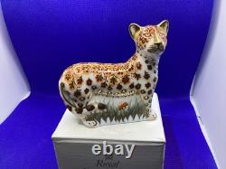 Royal Crown Derby Leopard Cub Paperweight 2012 Gold Stopper & Boxed Royal Crown Derby Leopard Cub Paperweight 2012 Gold Stopper & Boxed