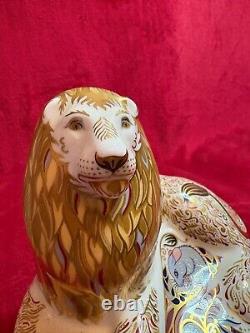 Royal Crown Derby Lion Large scale piece, 1st Quality & gold stopper BNIB