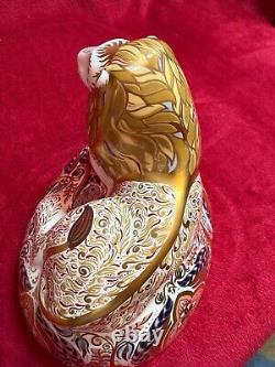 Royal Crown Derby Lion Large scale piece, 1st Quality & gold stopper BNIB