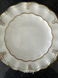 Royal Crown Derby Lombardy Fluted 25cm Dinner 2 Plates unused